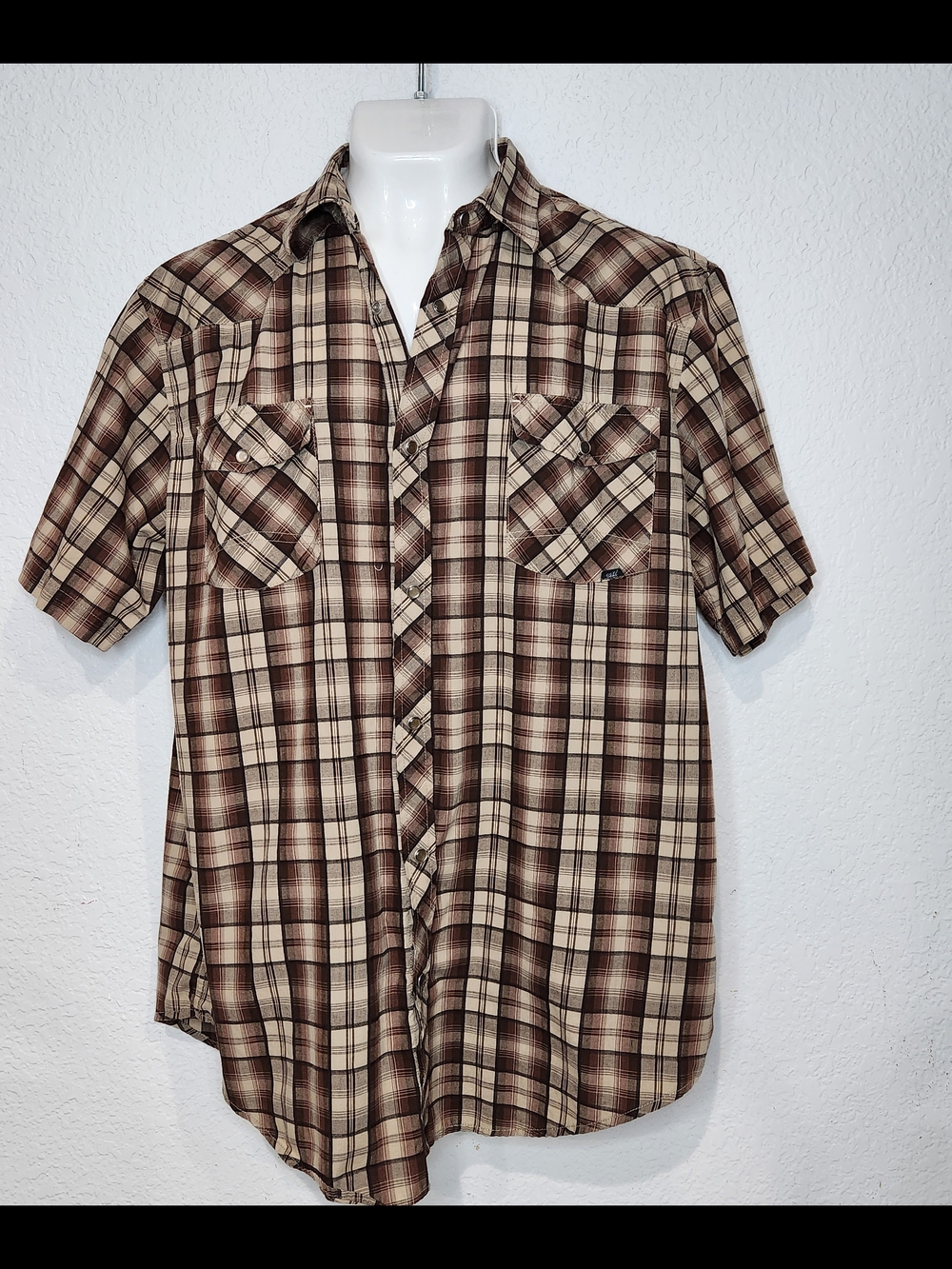 Men's Brown Plaid Short Sleeve Button-Down Shirt